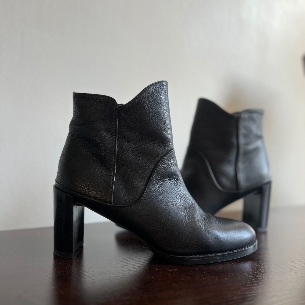Stuart Weitzman McClean Leather Bootie